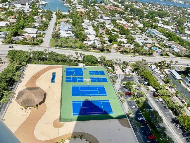 Building Photo - 3000 N Ocean Dr