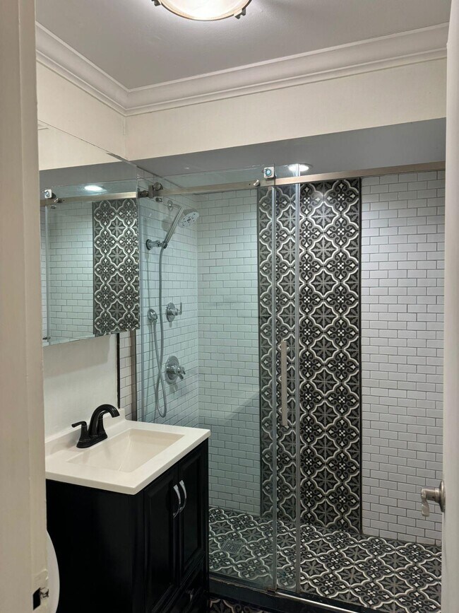 Building Photo - 1901 John F. Kennedy Blvd