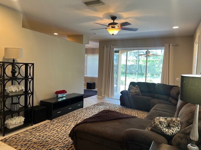 Building Photo - Spacious 3BR/2.5BA Townhome in Bella Terra...