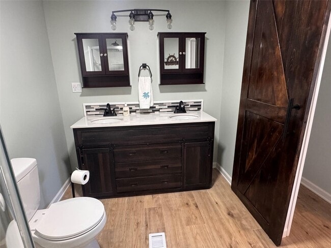 Building Photo - 8709 SW 15th St