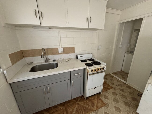 Building Photo - 1608 Cottage Walk