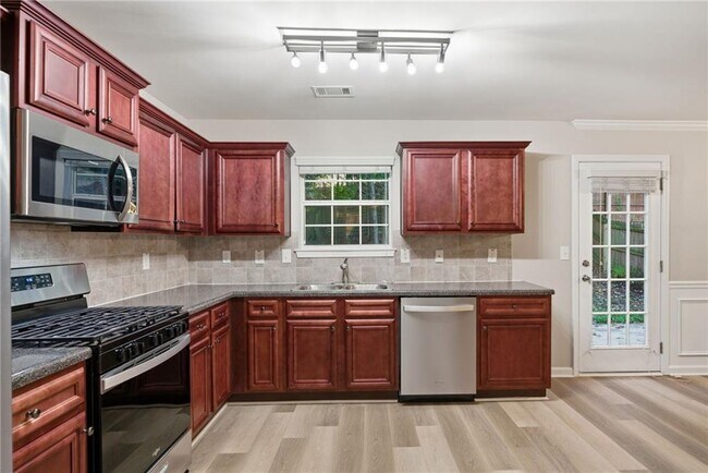 Building Photo - 326 Hidden Creek Ln