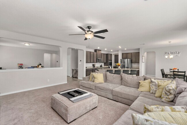 Building Photo - 2318 Themis Wy