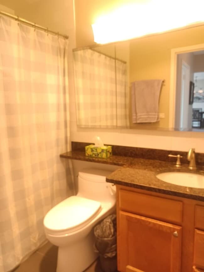 Building Photo - 2800 N Lake Shore Dr