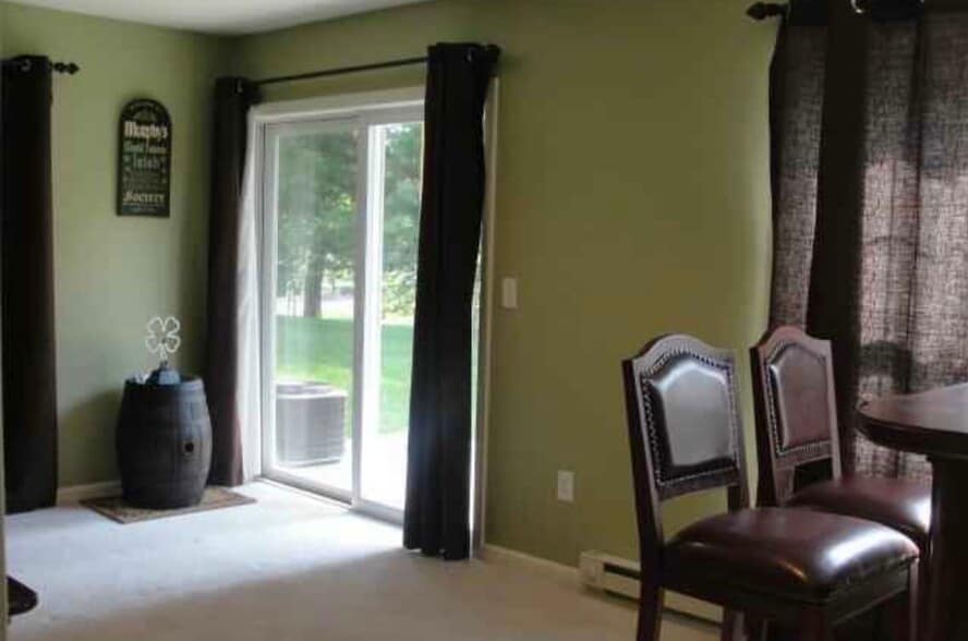 Can be used as a third bedroom or office space. - 1903 Briar Woods Ln