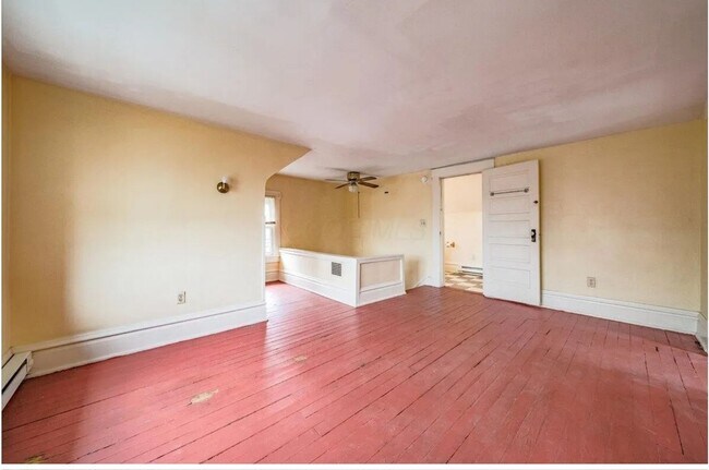 Building Photo - Incredible 6 Bedroom Home OSU Campus – Ren...