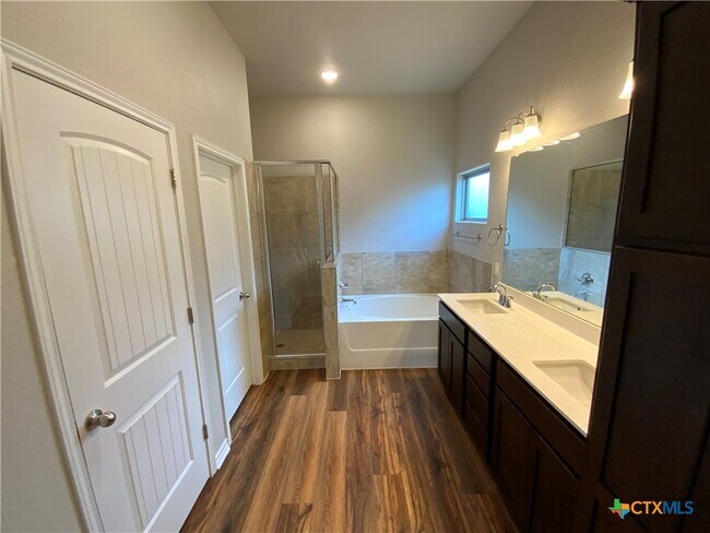Building Photo - 6017 Worthing Dr
