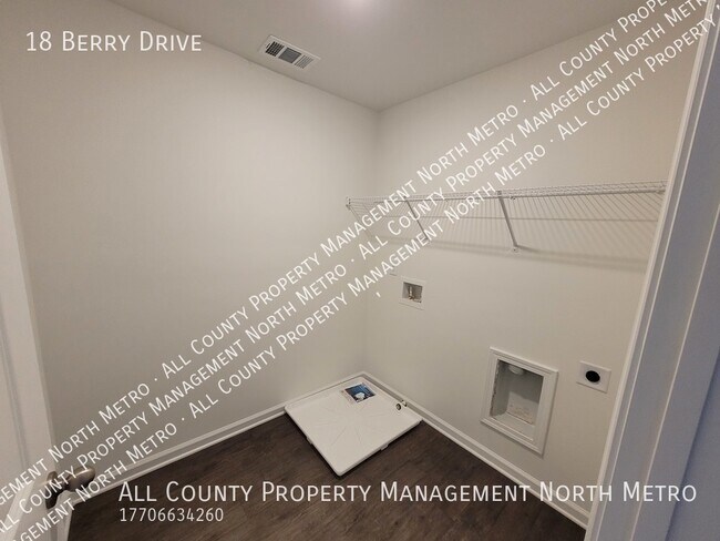 Building Photo - New 4BR/2.5BA Pet Friendly Dawsonville home