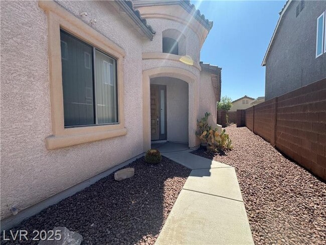 Building Photo - 11270 Tenza Ct