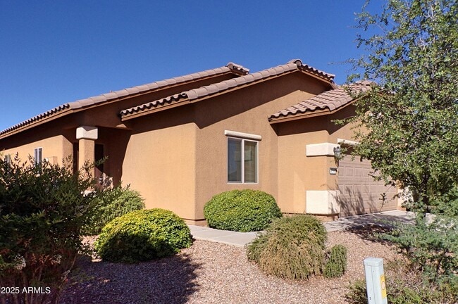Building Photo - 4246 Kings Canyon Way