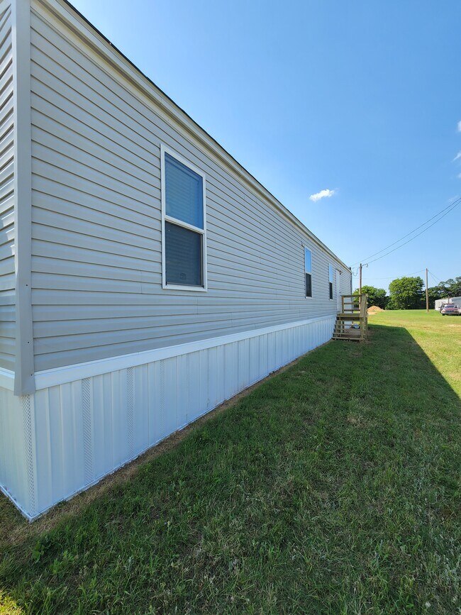 Building Photo - Bullard Mobile Home Park