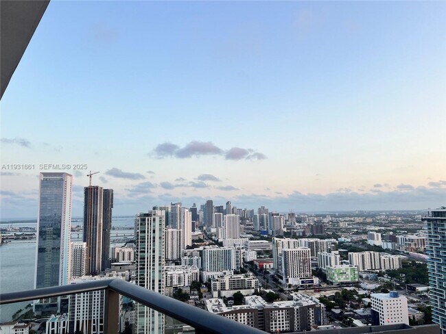 Building Photo - 501 NE 31st St