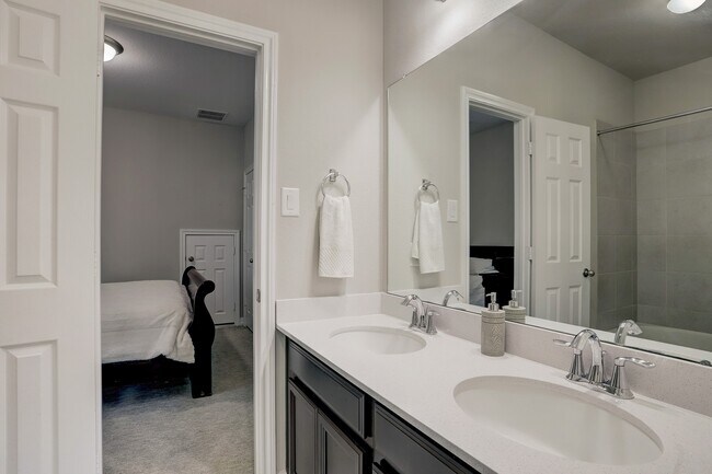 Building Photo - 34427 Spring Creek Cir