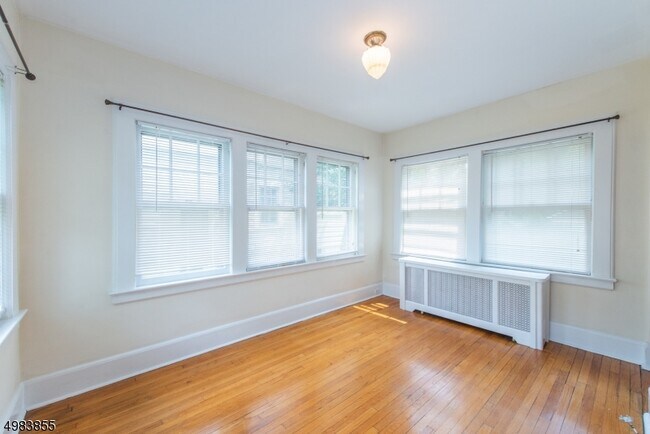 Building Photo - 61 Watchung Ave