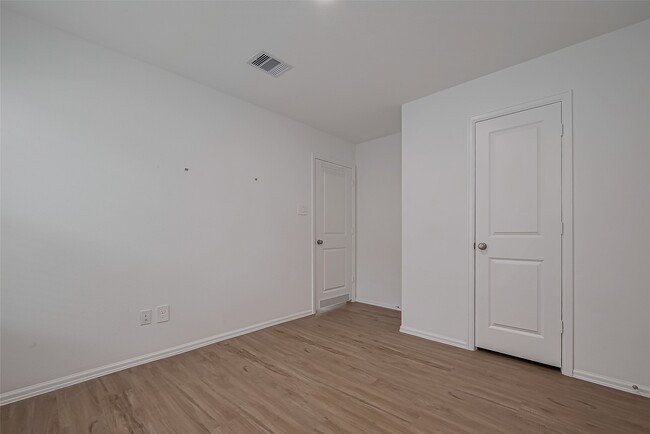 Building Photo - 24119 Maple Turn Ln