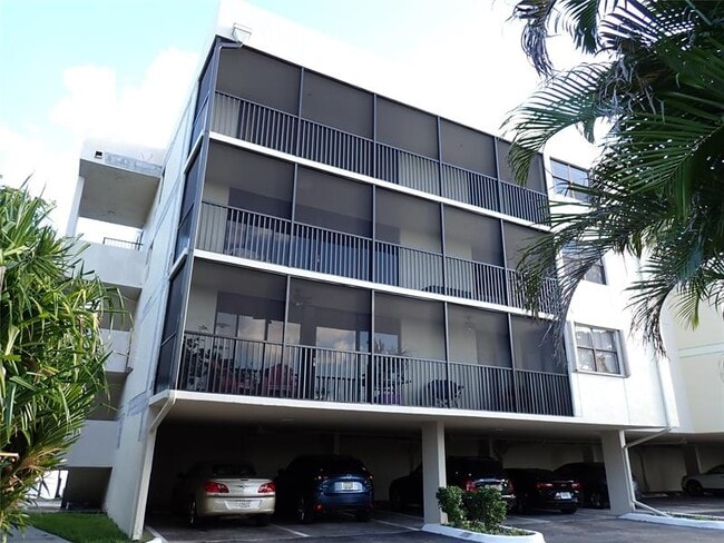 Building Photo - 106 Lake Emerald Dr