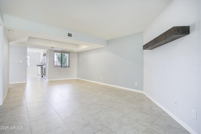 Building Photo - 9355 N 91st St