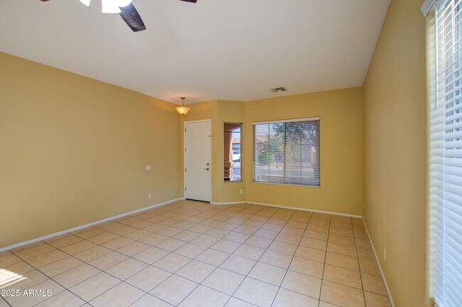 Building Photo - 8866 West Myrtle Ave