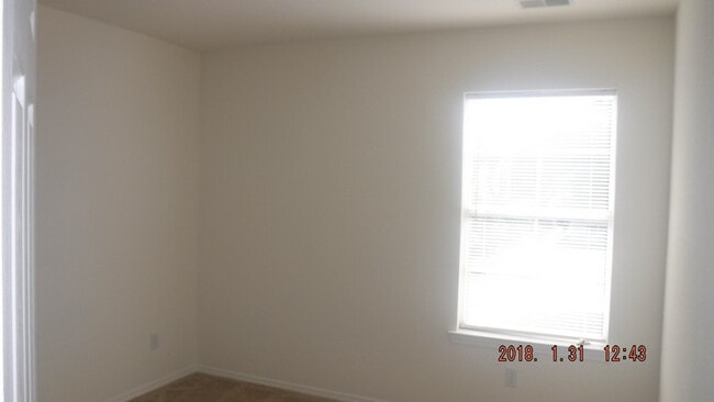 Building Photo - Lovely Single Family Home in University Park