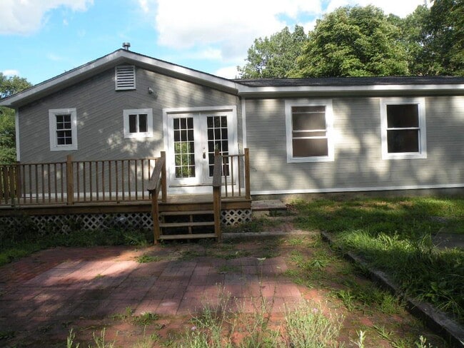 Building Photo - 618 Bean River Rd