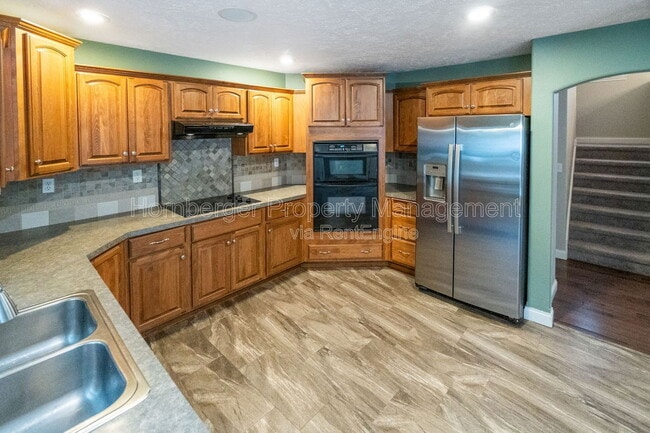 Building Photo - 6415 S Woodland Ct