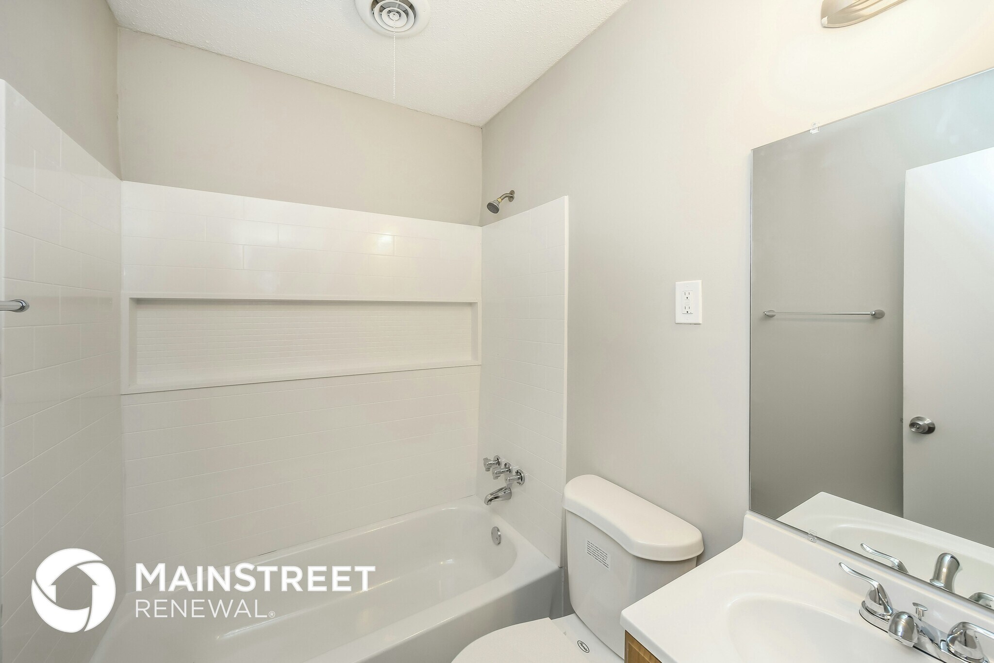 Building Photo - 8553 Chesterfield Dr