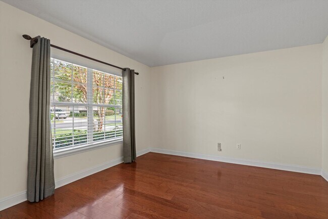 Building Photo - 293 Edge of Woods Rd