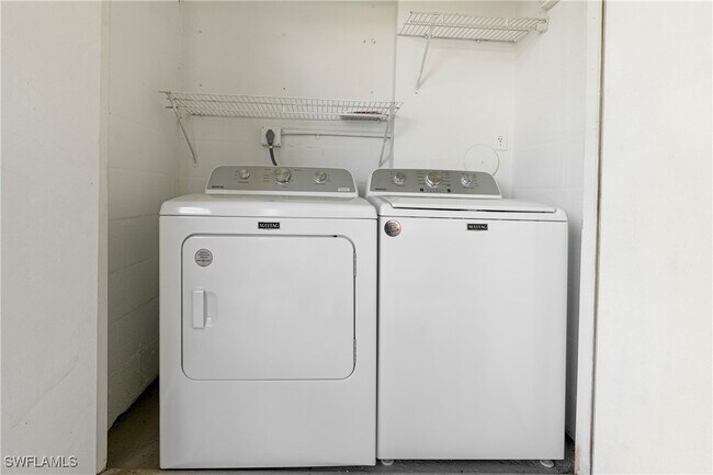 Building Photo - 108 Santa Clara Dr