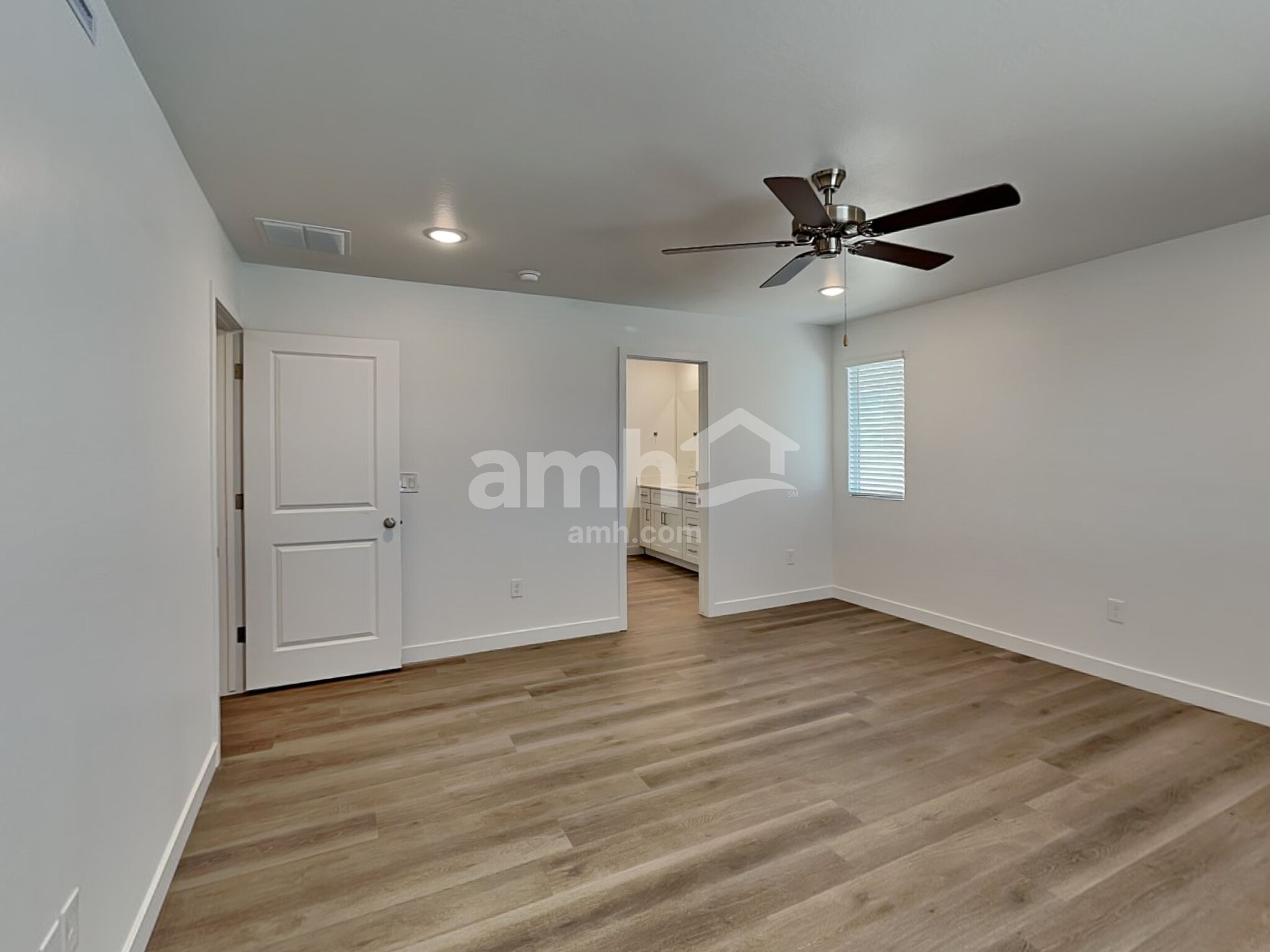 Building Photo - 12519 W Flynn Ln