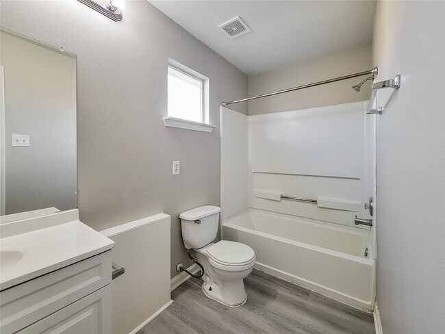 Building Photo - 3926 W Lindbergh Ct