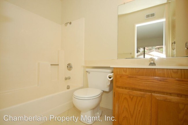 Building Photo - 1673 Madrone Gln
