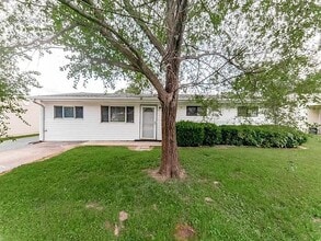 Building Photo - 9522 Trefore Ave