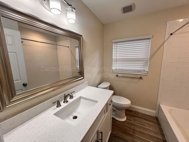 Building Photo - 2408 Formosa Ave