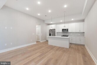 Building Photo - 52 W Washington Ln