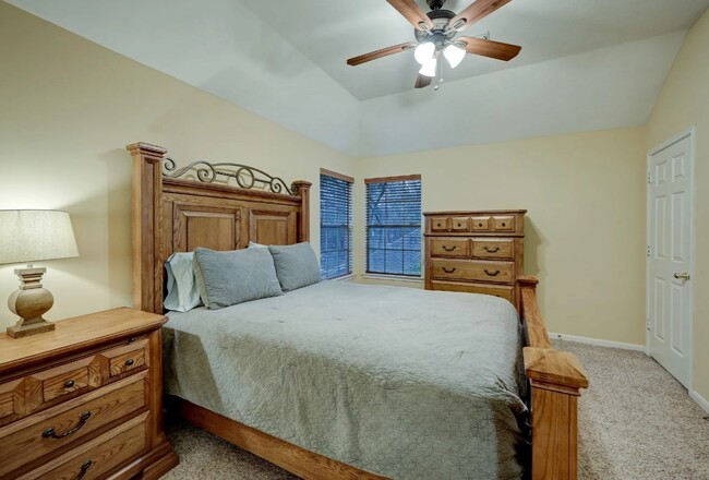 Building Photo - 7807 Allegro Dr