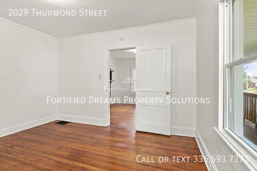 Building Photo - 2029 Thurmond St