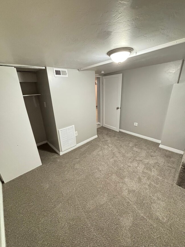 Building Photo - Beautiful 3 Bed 2 Bath Rental in Clearfiel...