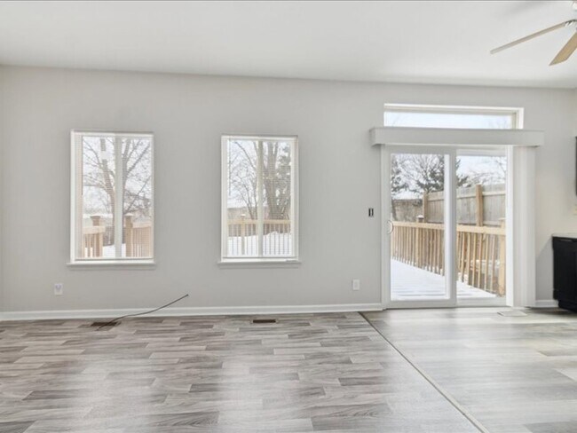 Building Photo - 14228 S Napa Cir