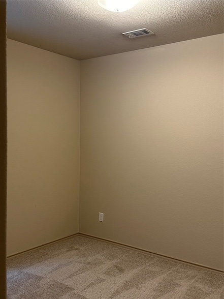 Building Photo - 6824 Clarkridge Dr