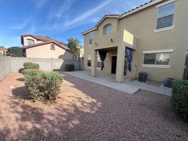 Building Photo - Highly desirable Spectrum community! Showi...