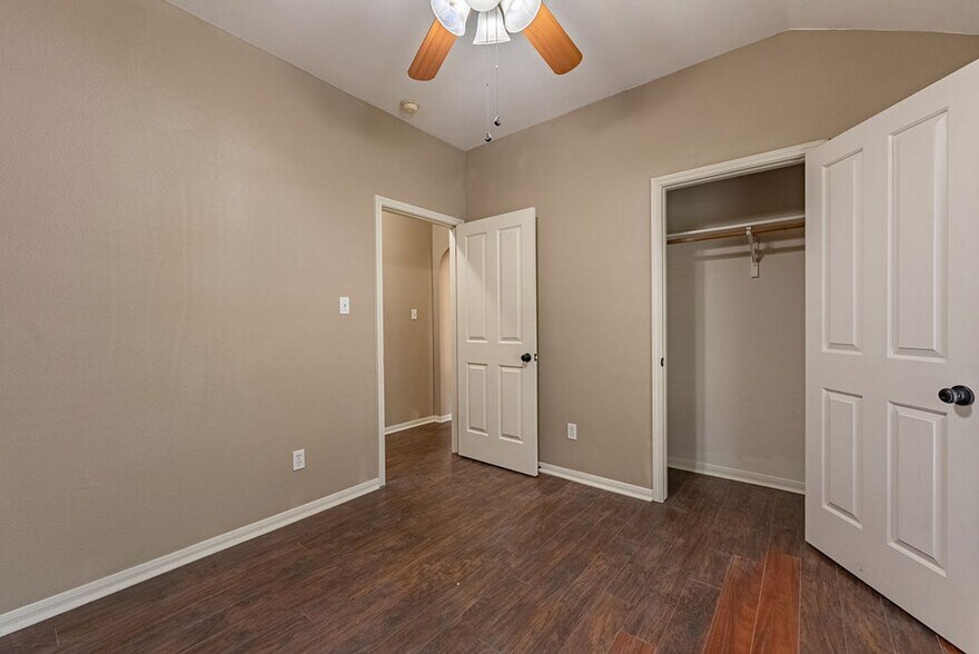 Building Photo - 12520 Wethersby Way