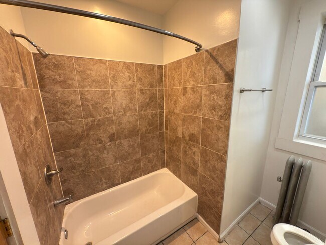 Building Photo - Saint Louis