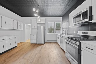 Building Photo - 342 Bramhall Ave
