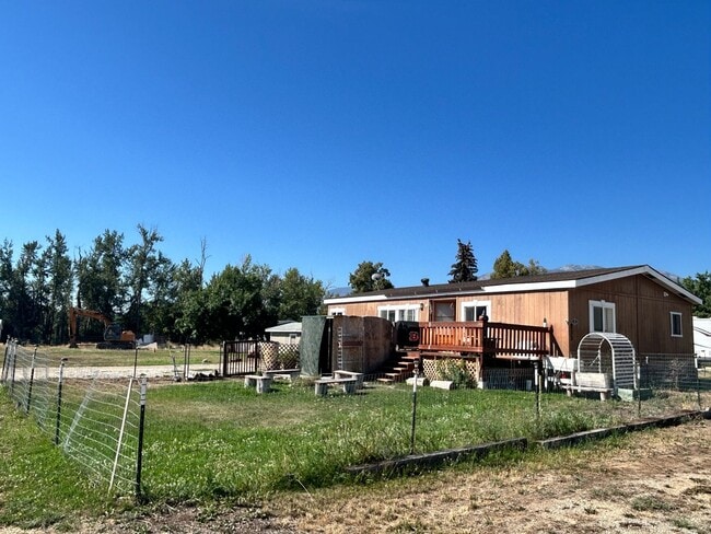 Building Photo - 3 bed 2 bath Home in Hamilton