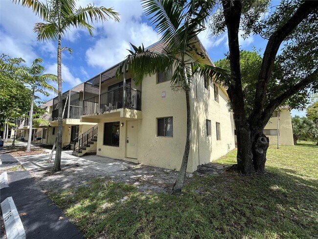 Building Photo - 1045 S Flagler Ave