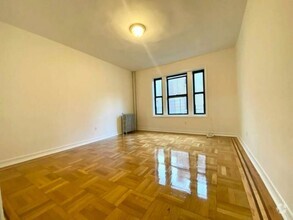 Building Photo - 2 bedroom in BRONX NY 10463