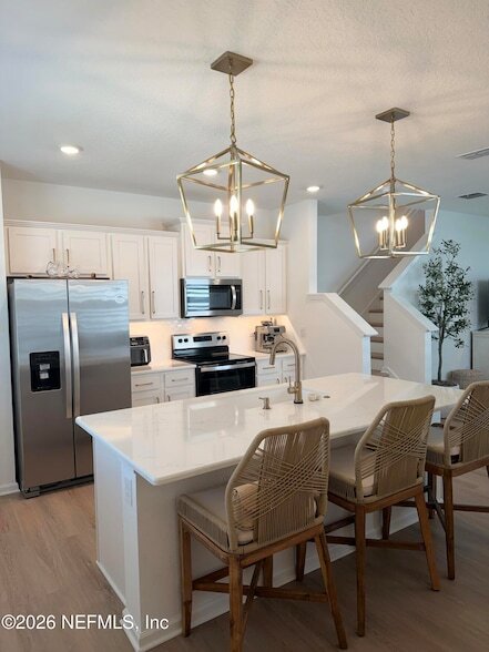 Building Photo - 8326 Zenith Cir