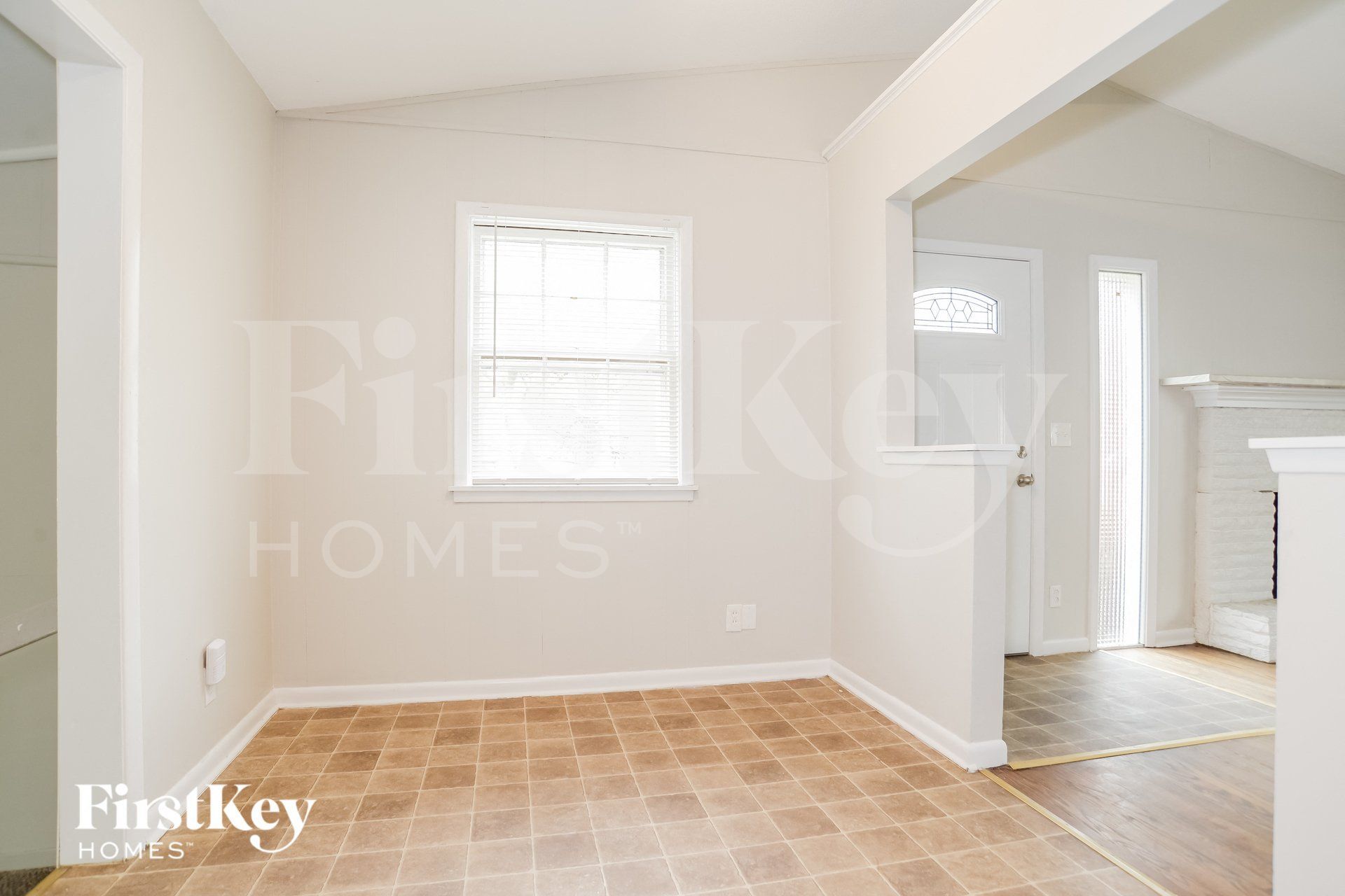 Building Photo - 5106 S Grand Ave