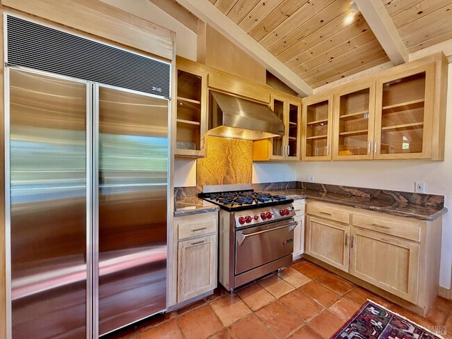 Building Photo - 321 Dutch Henry Canyon Rd