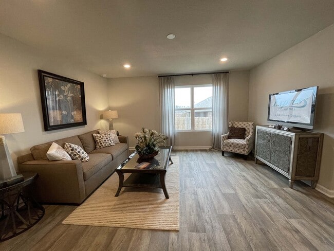 Building Photo - 23354 Shadowridge Dr